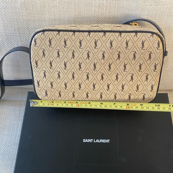 Authentic New Saint Laurent monogram camera crossbody bag - Picture 3 of 9